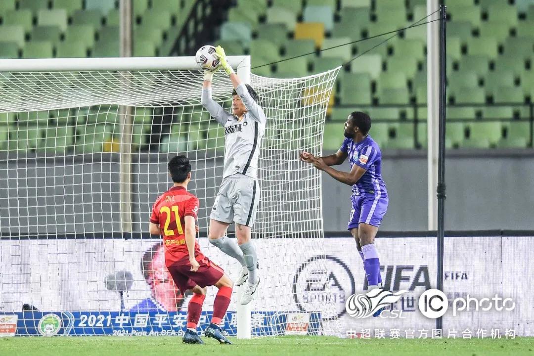 ملخص مباراة برشلونة وبنفيكا اليوممواجهة مثيرة في دوري أبطال أوروبا