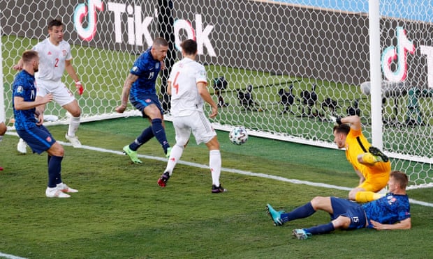 مباراة ليفربول وباريس سان جيرمان اليوممواجهة نارية في دوري أبطال أوروبا