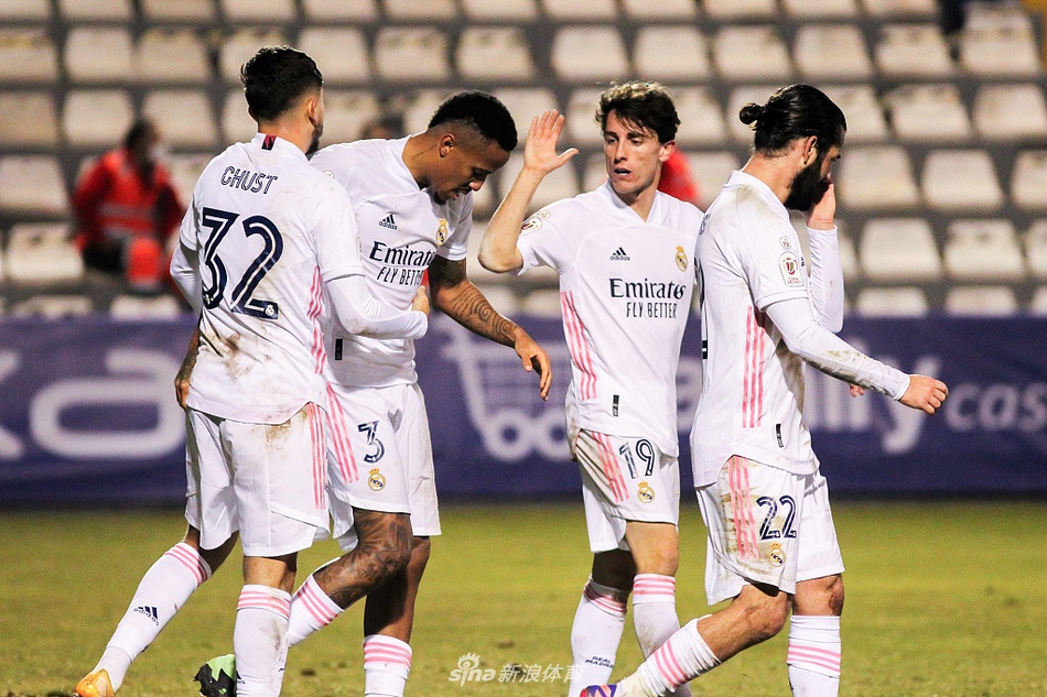 أهدافليفربولاليومهدفمحمدصلاحيُضيءالمباراة أهدافليفربولاليومهدفمحمدصلاحيُضيءالمباراة
